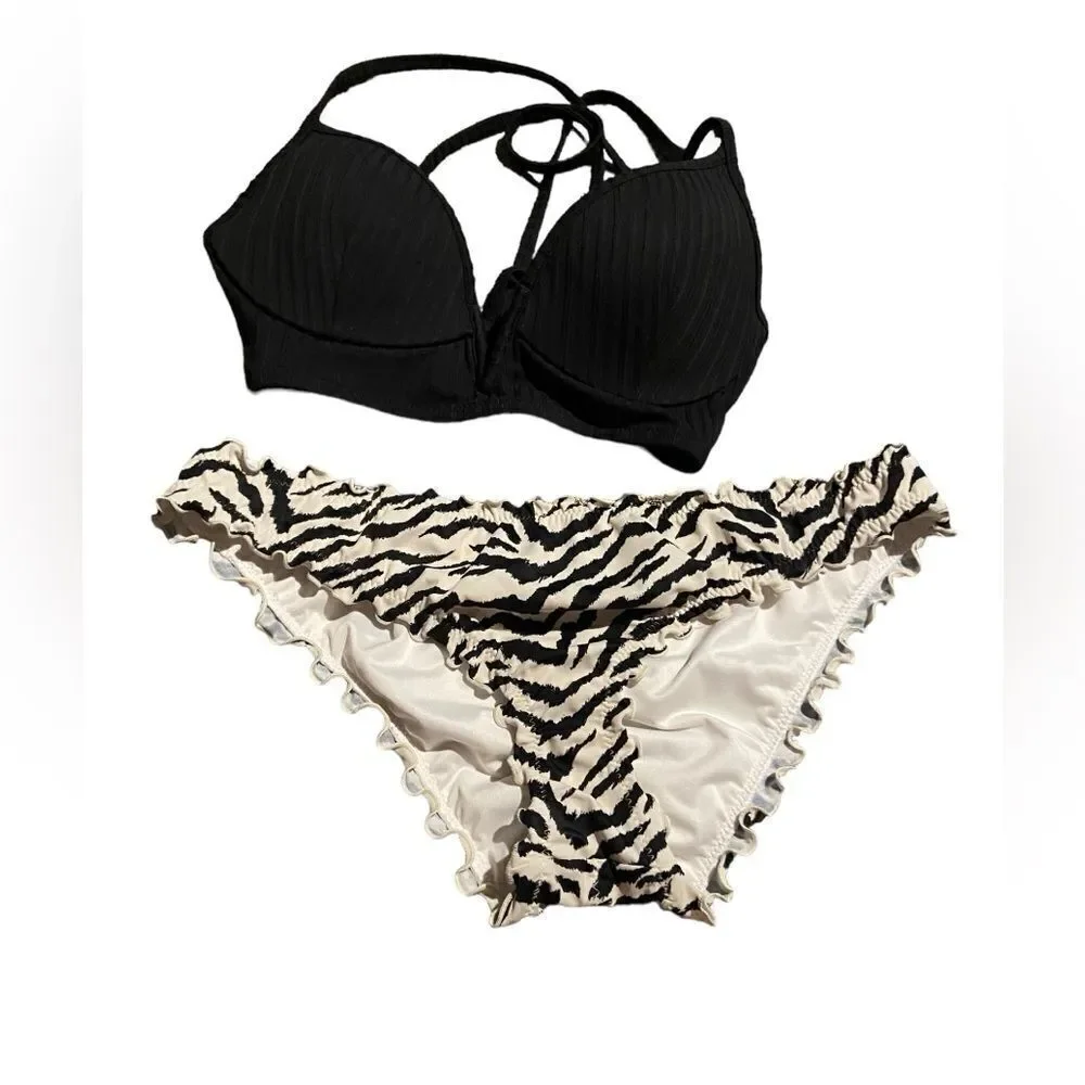 Shade and Shire bikini excellent condition too is 32 B B bottoms are a medium